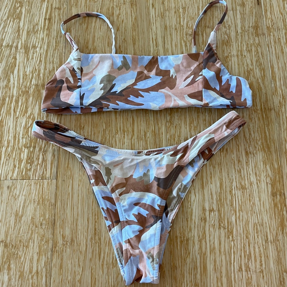 Stone fox bikini